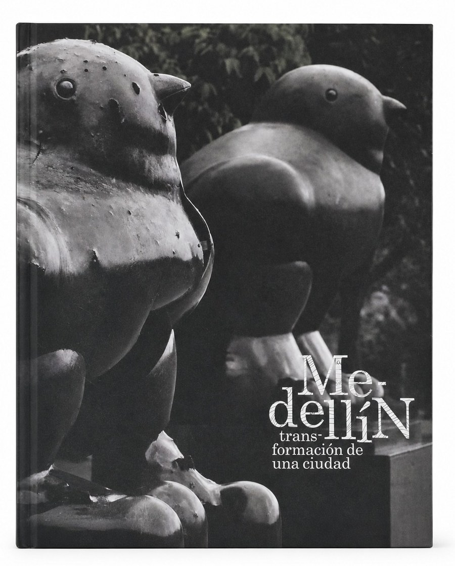 Portada de Medellín: transformación de una ciudad